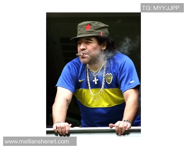 足球明星头像与女球员魅力展现的完美结合与时尚风潮 足球明星头像与女球员魅力展现的完美结合与时尚风潮