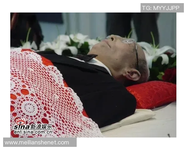 足球明星飞机失事引发全球哀悼各界悼念传奇球员的悲剧性离世